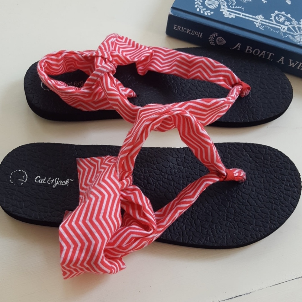 Sandals - Picture 2 of 4